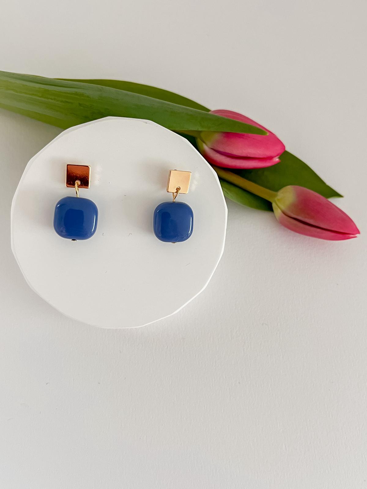 Maia blauw