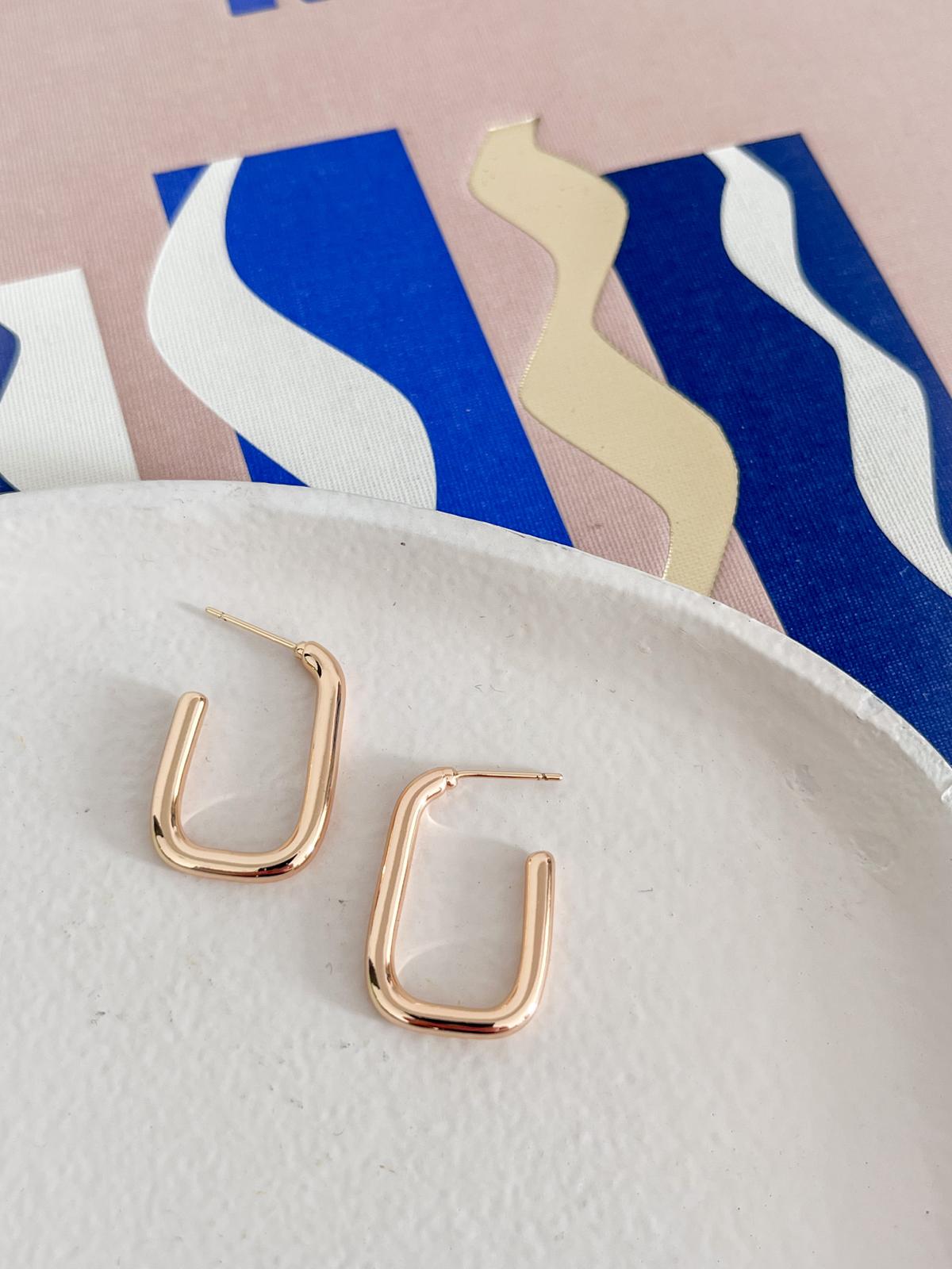 Rectangle hoop gold