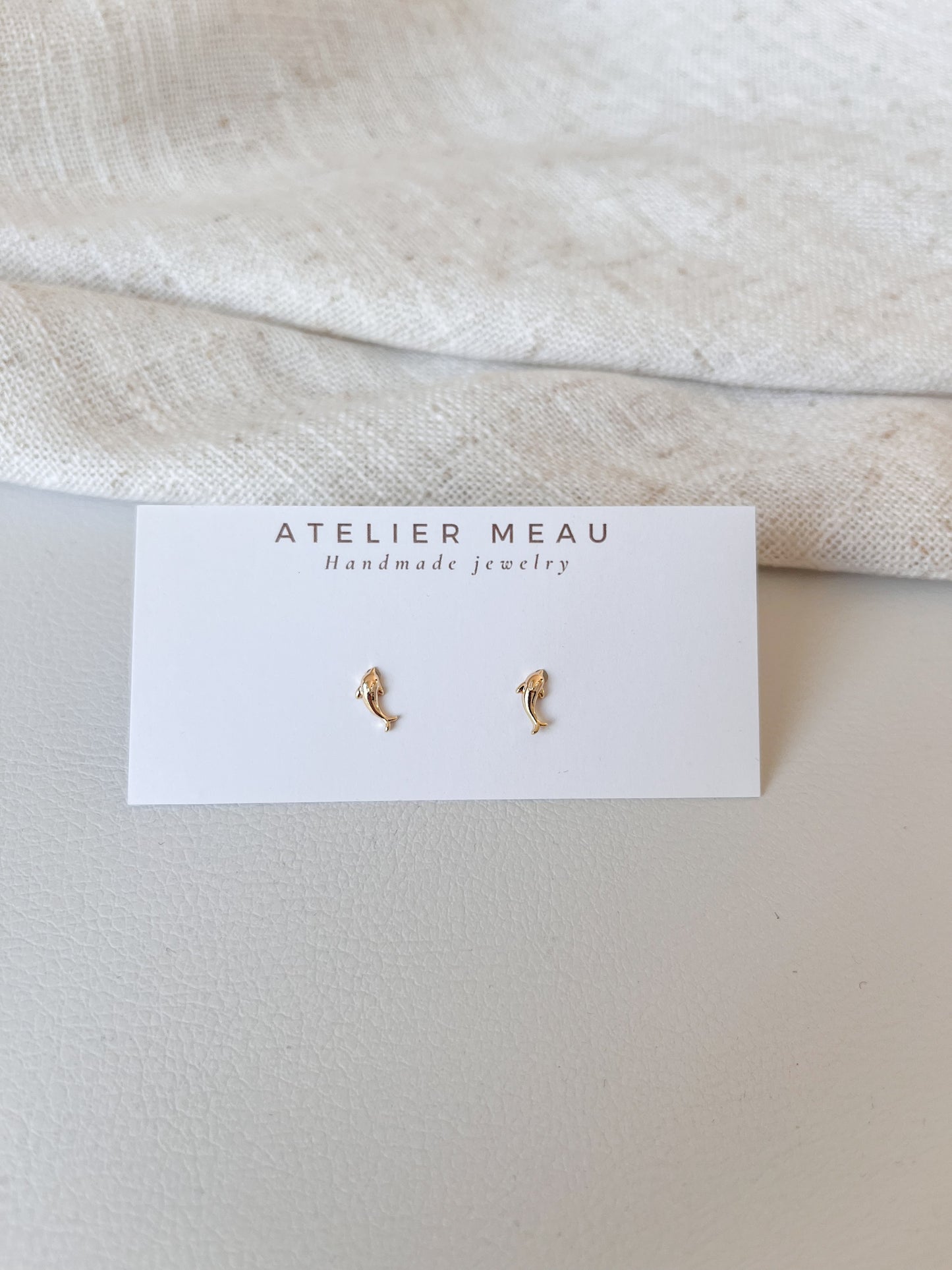 Dolphin studs
