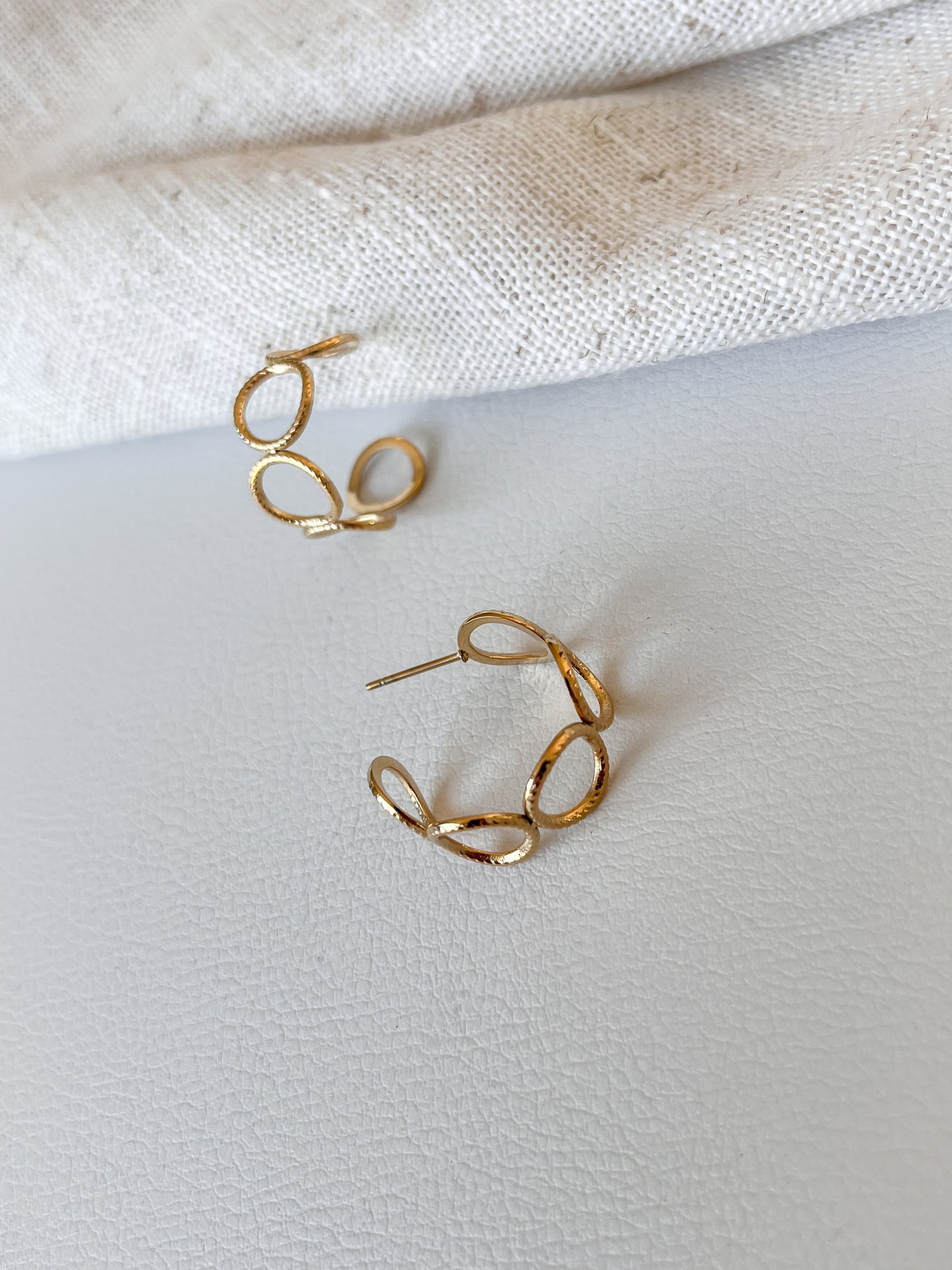 Round hoops