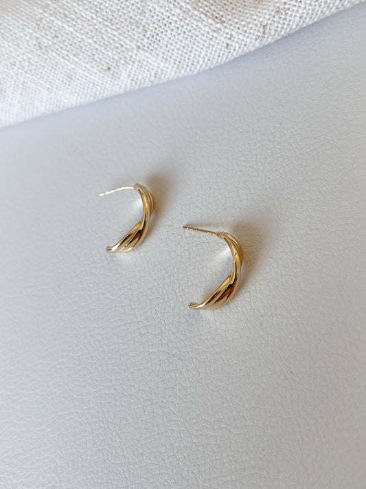 Twisted hoops