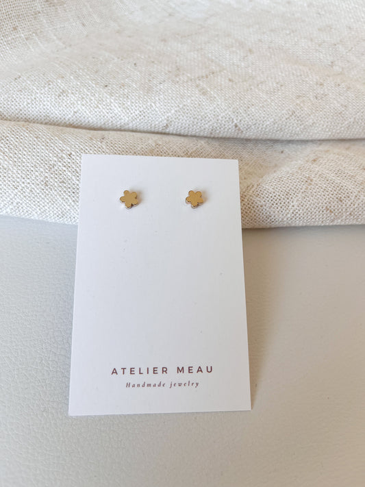 Fleur studs